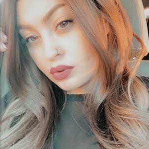 Meet your Posher, Vanessa